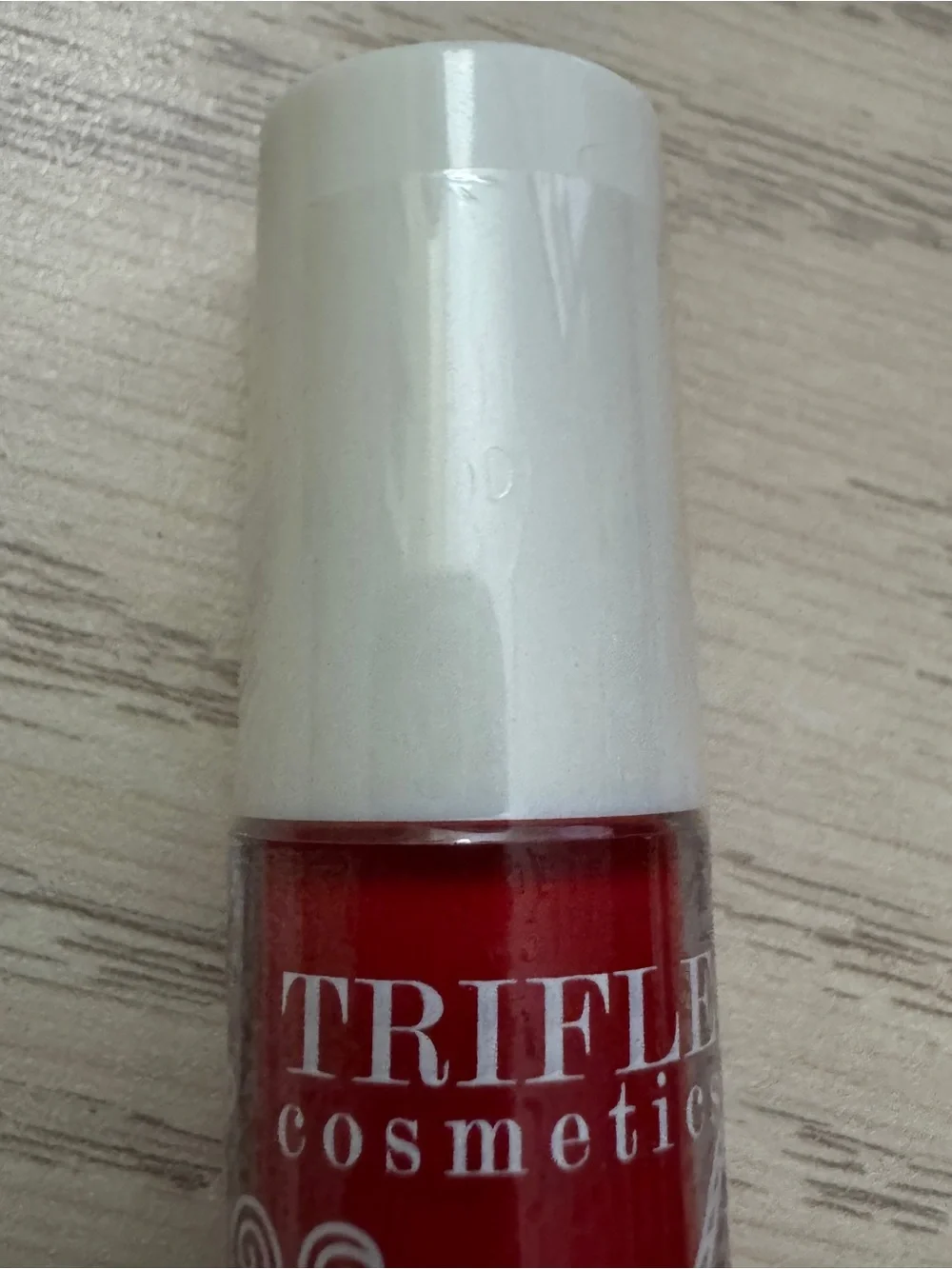 Lip Gloss/Syrup: Trifle Lolly